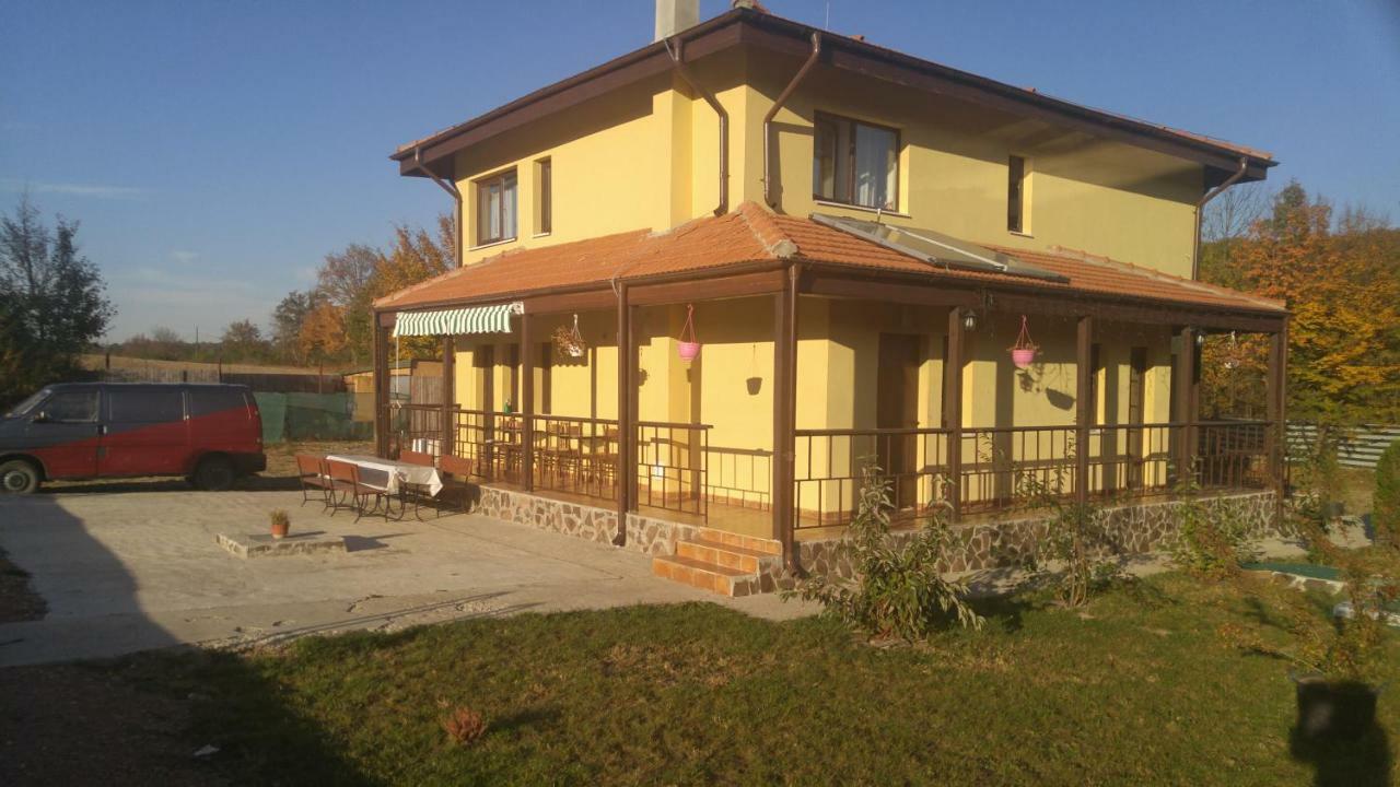 Pensiunea Casa Vanatorului Hotel Oteleni Exterior photo