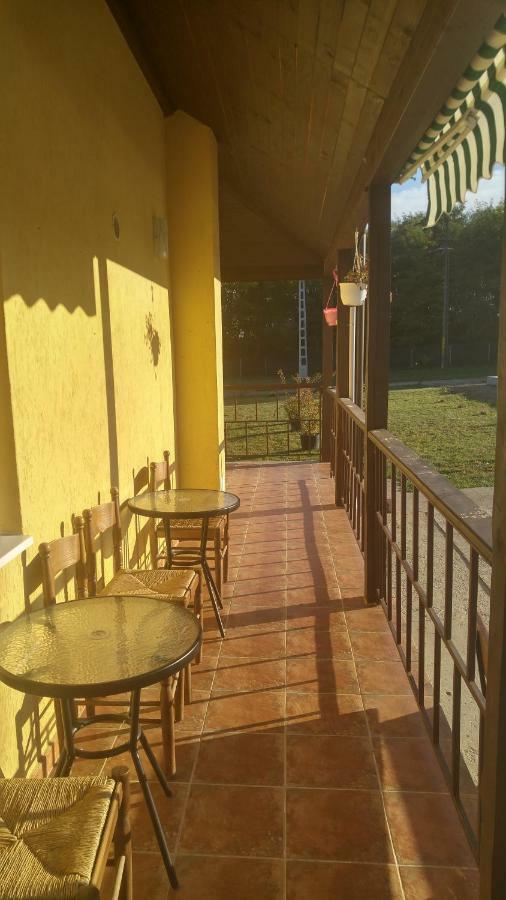 Pensiunea Casa Vanatorului Hotel Oteleni Exterior photo
